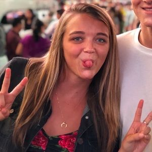 Meet your Posher, Ally